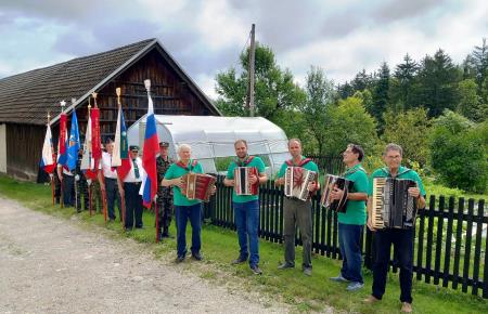 Proslava pri Lobasu v spomin na 80. obletnico smrti Poldeta Eberla – Jamskega (7)